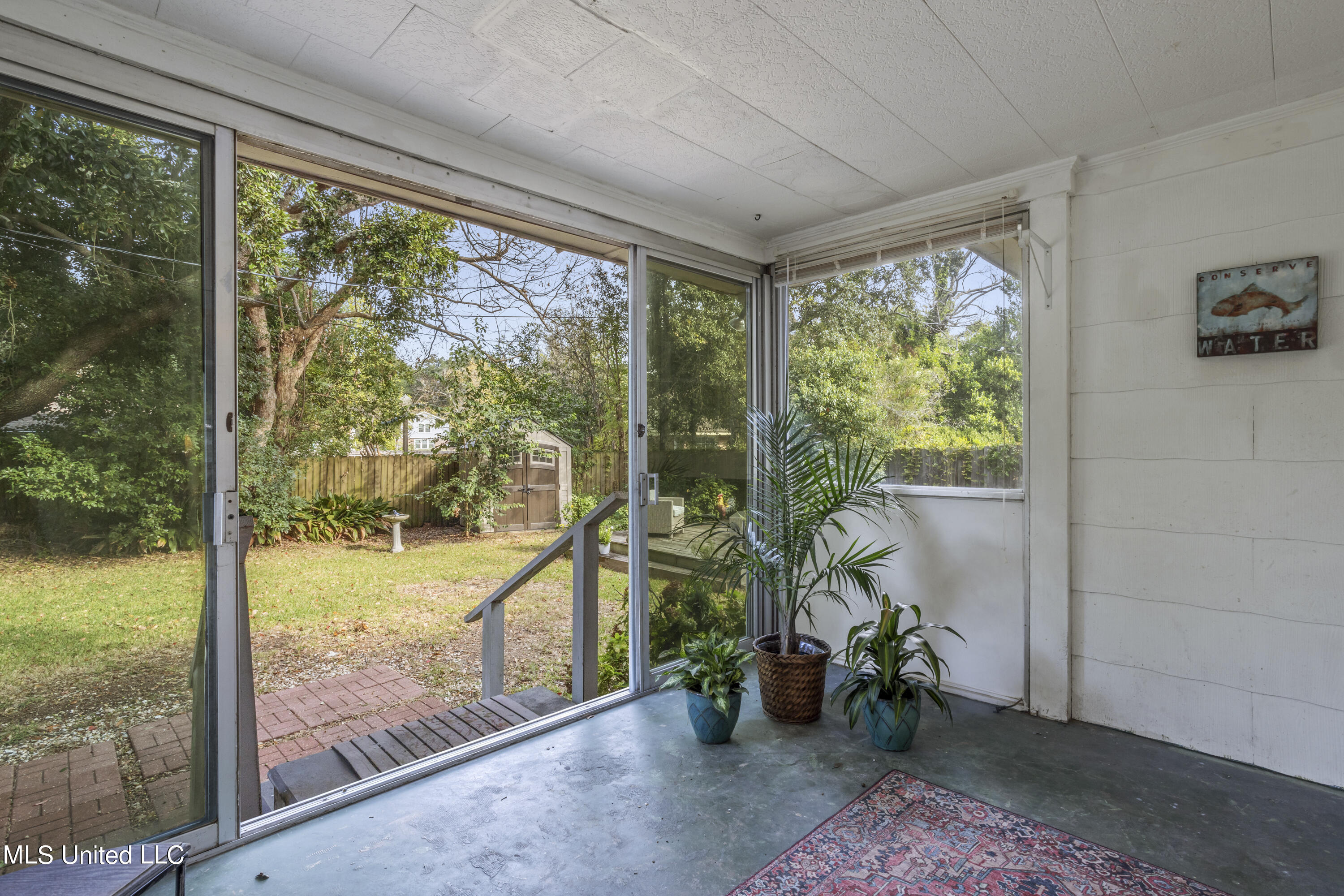2534 Wilson Road Biloxi, MS 39531 - Photo 31 of 37 031