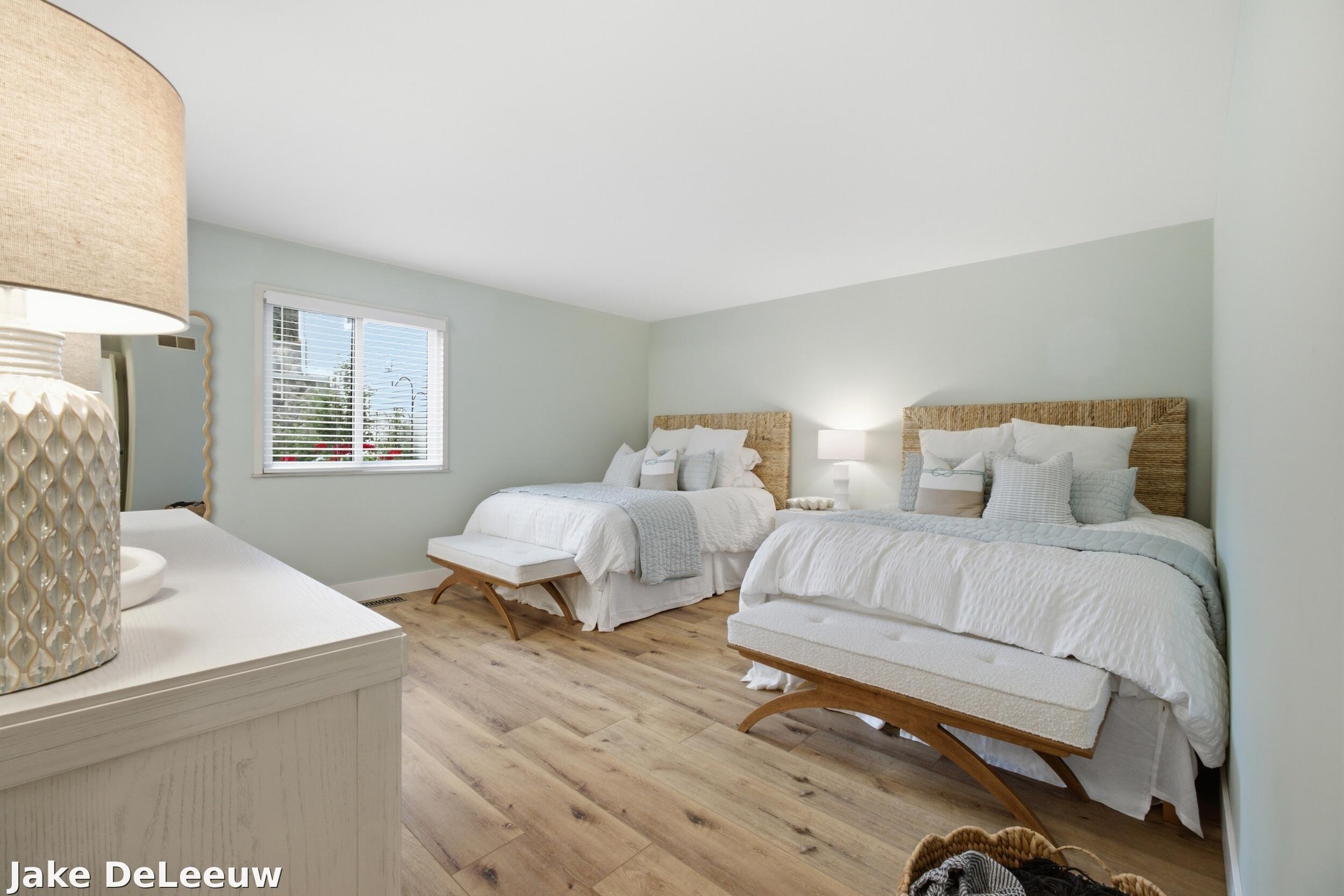 400 Lakeview Street, Unit 1A Spring Lake, MI 49456 - Photo 21 of 42 img_1031