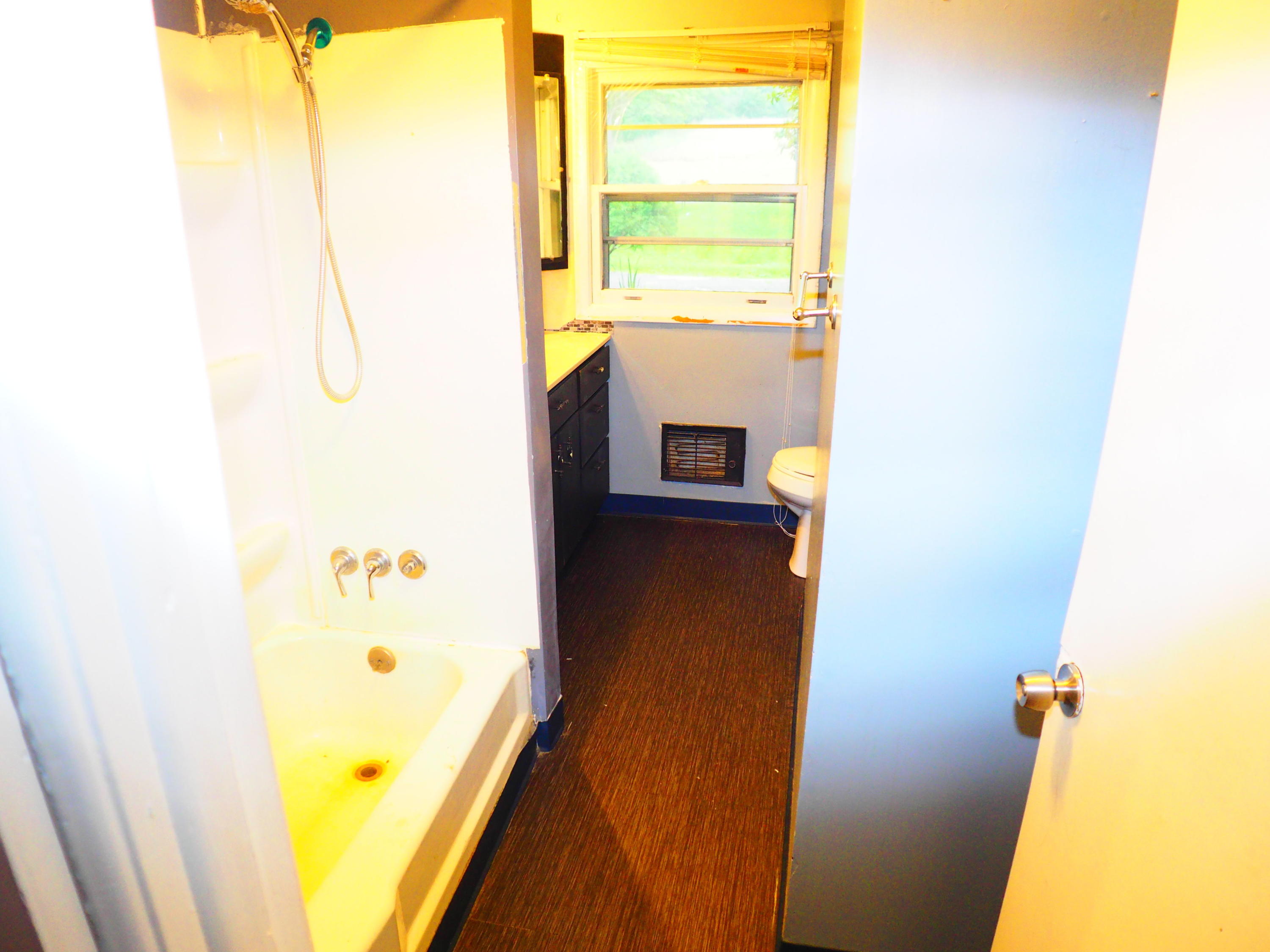 601 Powell Road Hastings, MI 49058 - Photo 12 of 17 bath