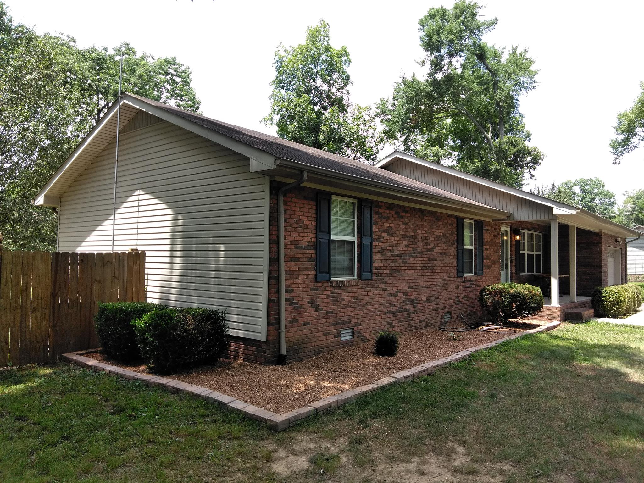 204 Deer Point Road Unionville, TN 37180 - Photo 3 of 26 Brick front home with nice landscaping.