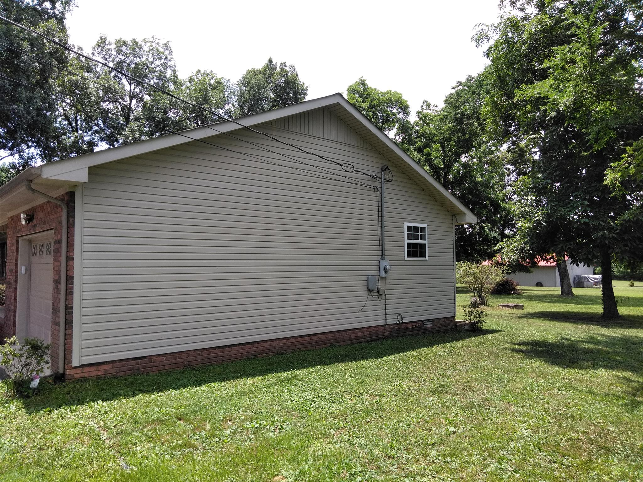 204 Deer Point Road Unionville, TN 37180 - Photo 5 of 26 Gallery Image 5