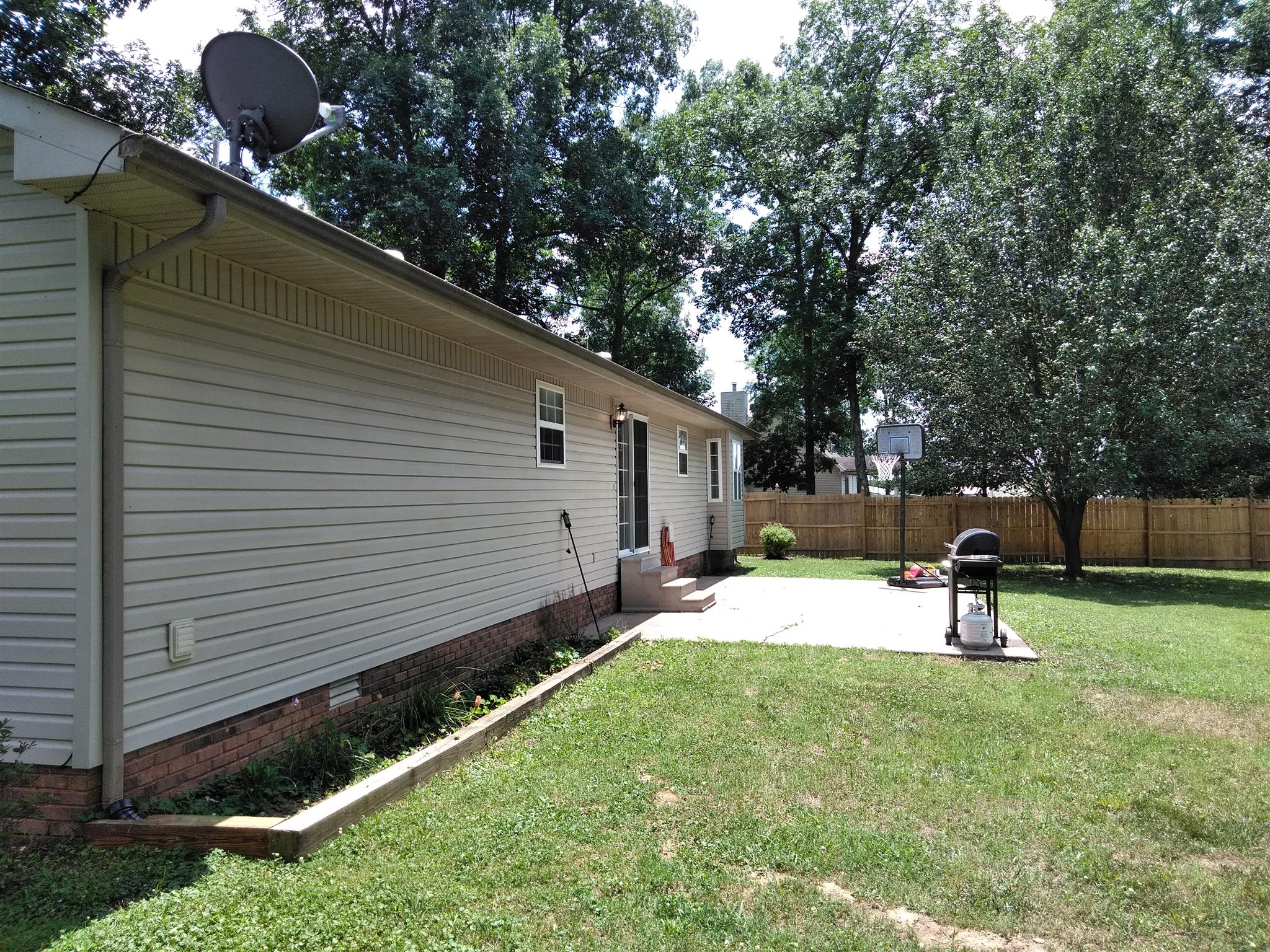 204 Deer Point Road Unionville, TN 37180 - Photo 7 of 26 10x10 patio good for grilling out