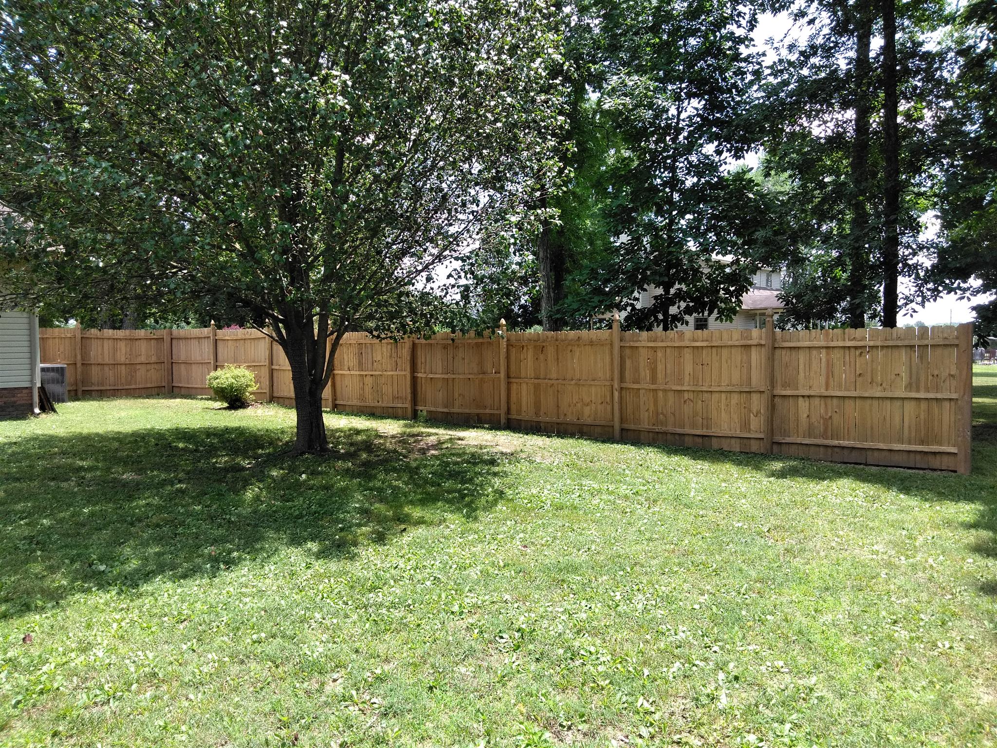 204 Deer Point Road Unionville, TN 37180 - Photo 8 of 26 very nice partial privacy fence