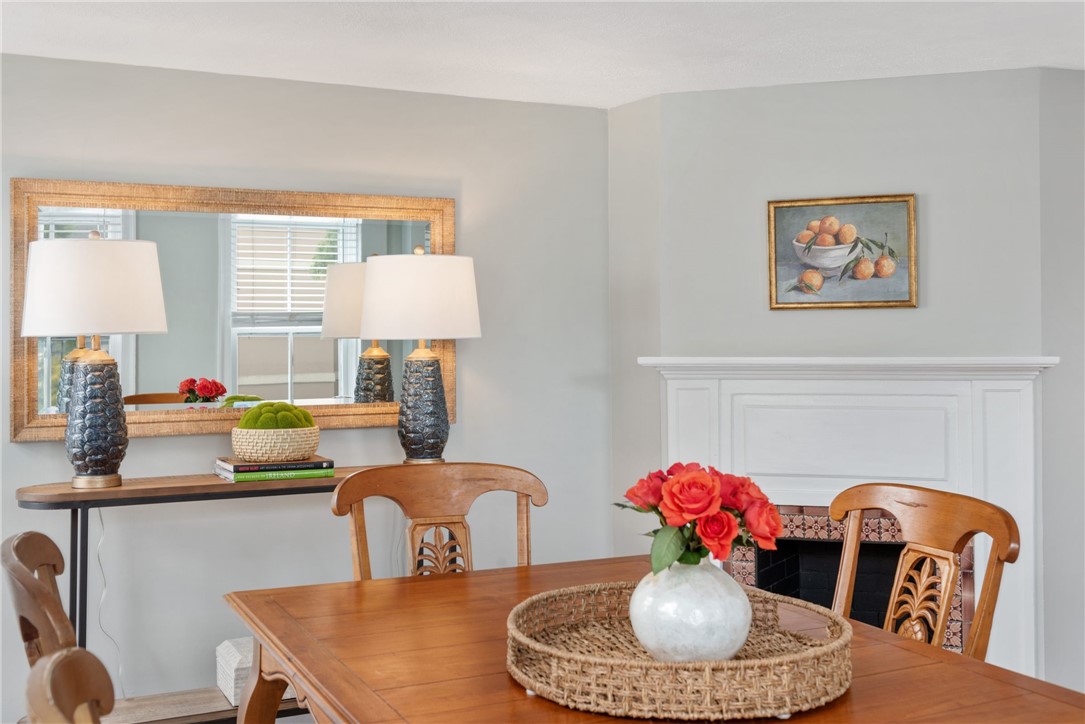 43 Farewell Street, Unit 2 Newport, RI 02840 - Photo 11 of 48