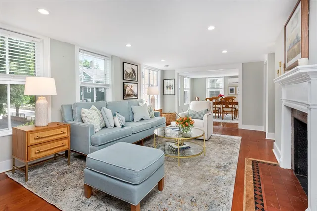 $4,950 | 43 Farewell Street, Unit 2, Newport, RI 02840