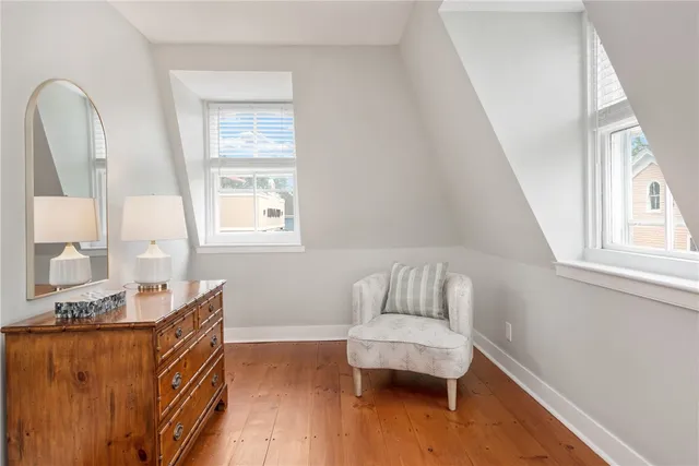 $4,950 | 43 Farewell Street, Unit 2, Newport, RI 02840