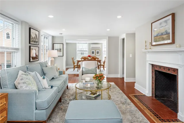 $4,950 | 43 Farewell Street, Unit 2, Newport, RI 02840