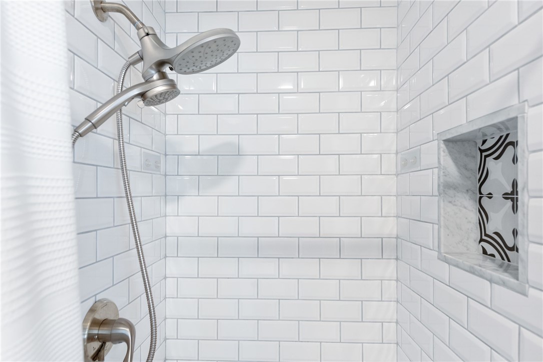 43 Farewell Street, Unit 2 Newport, RI 02840 - Photo 37 of 48