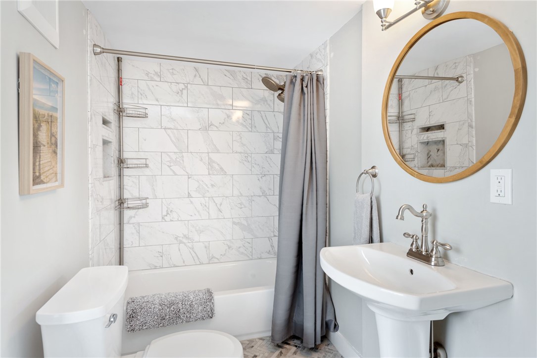 43 Farewell Street, Unit 2 Newport, RI 02840 - Photo 41 of 48