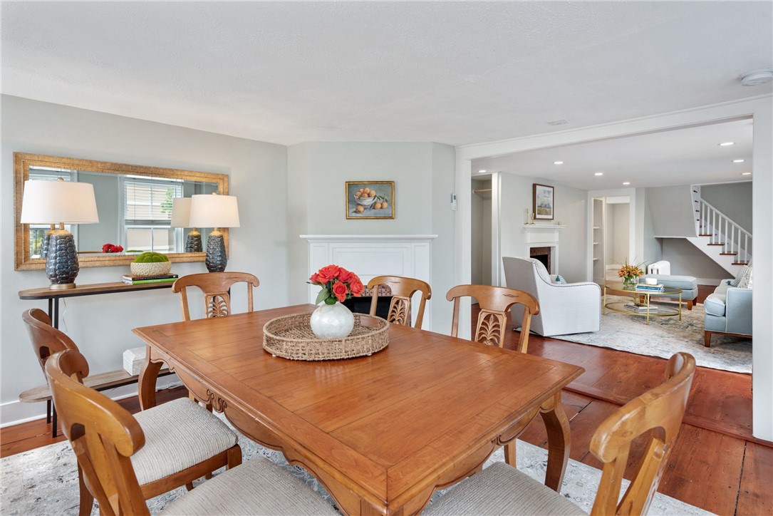 43 Farewell Street, Unit 2 Newport, RI 02840 - Photo 9 of 48 Dining room- open to living room
