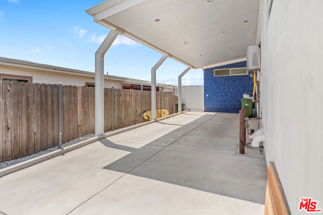 29500 Heathercliff Road, Unit 184 Malibu, CA 90265 - Photo 32 of 46 a view of a backyard