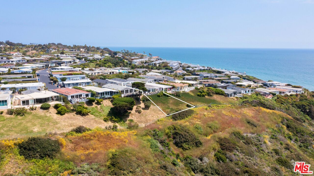 29500 Heathercliff Road, Unit 184 Malibu, CA 90265 - Photo 39 of 46 an aerial view of multiple house