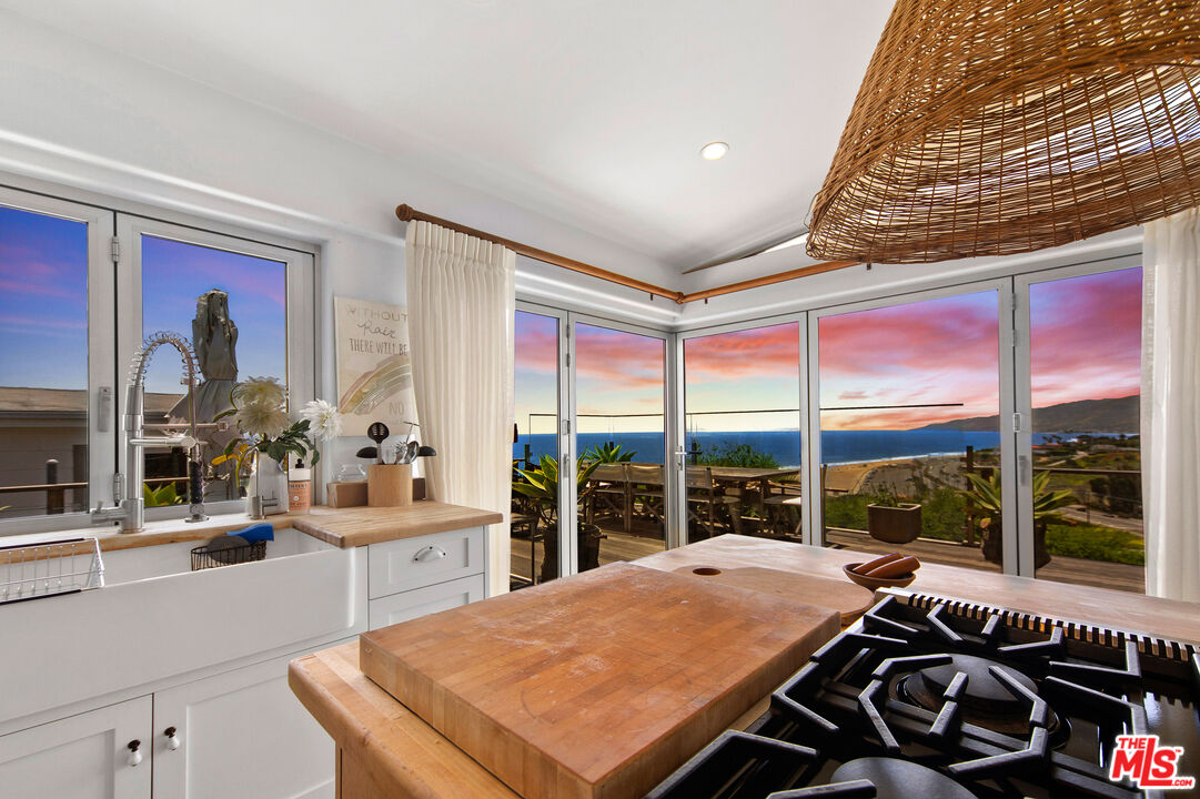 29500 Heathercliff Road, Unit 184 Malibu, CA 90265 - Photo 9 of 46 a very nice looking room with a large window