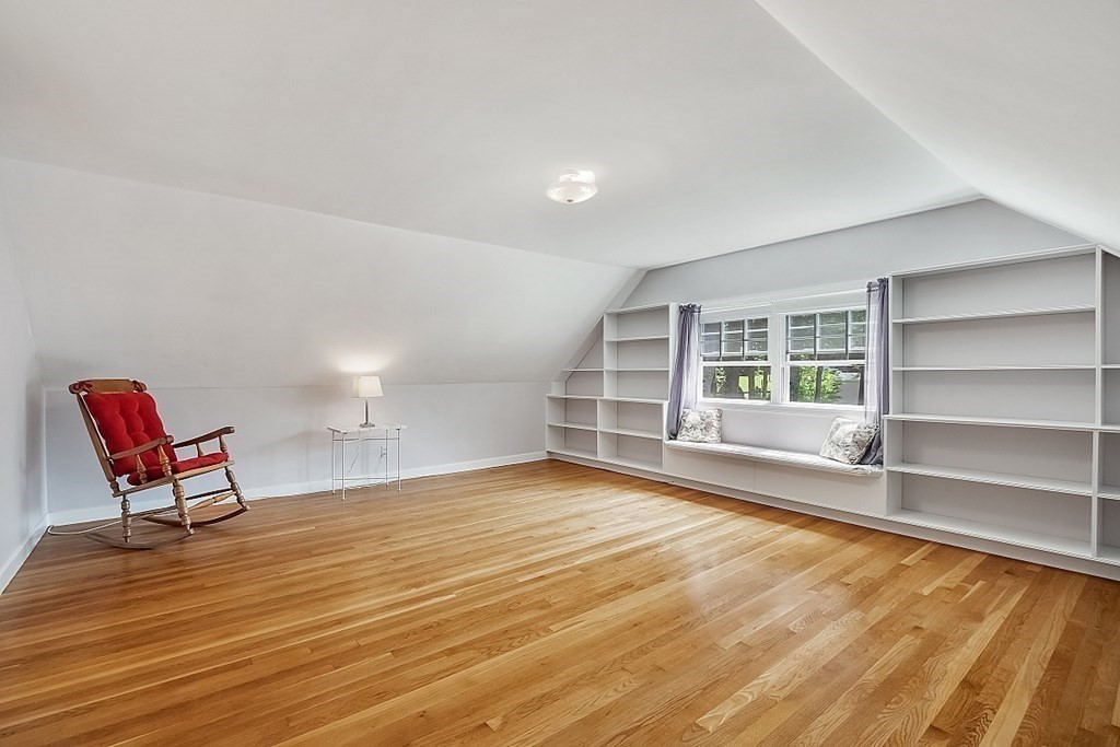 64 Canterbury Road Lynnfield, MA 01940 - Photo 23 of 41 Gallery Image 23