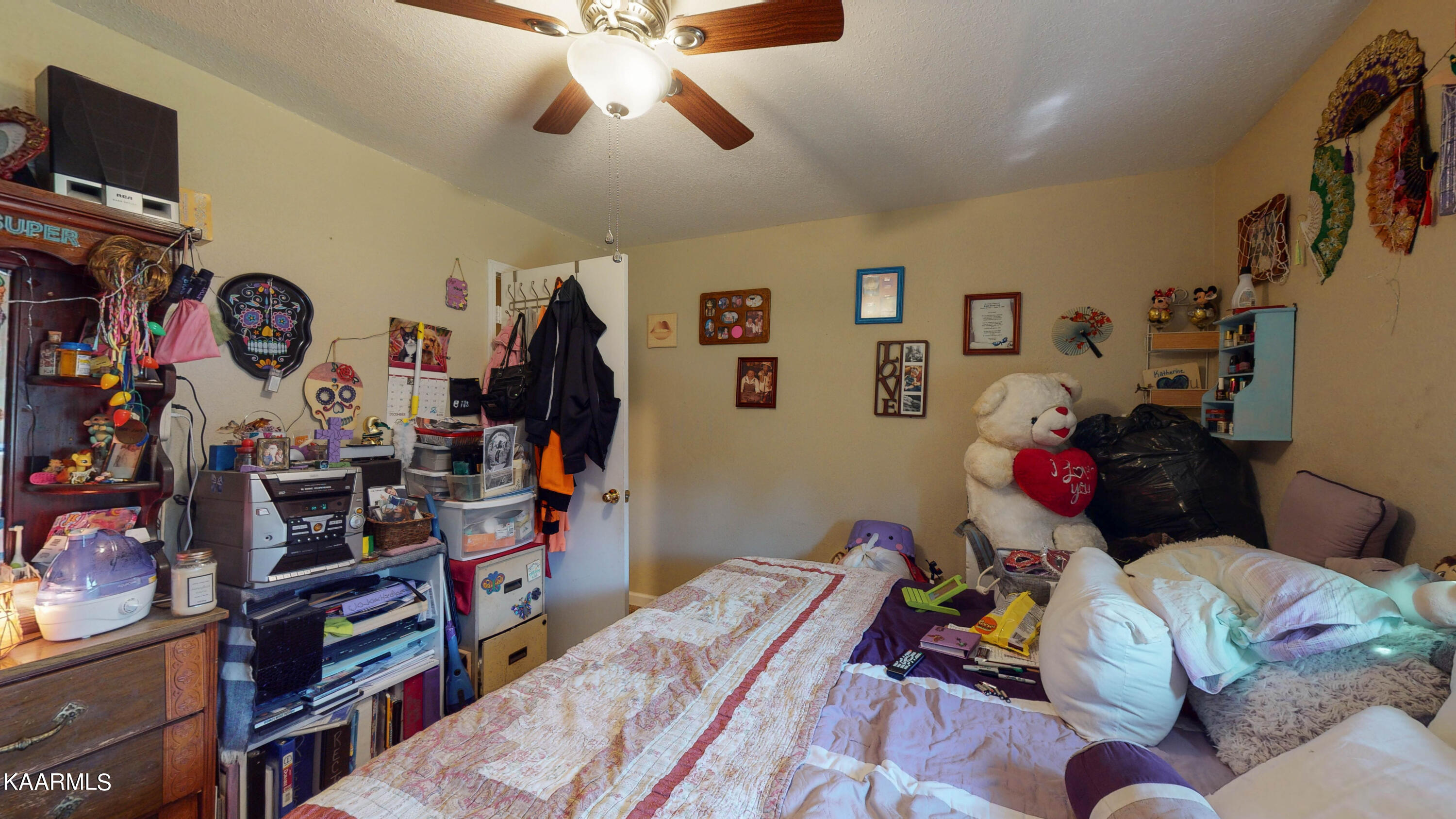 233 Loop Road Caryville, TN 37714 - Photo 12 of 15 233-Loop-Rd-04012022_191406