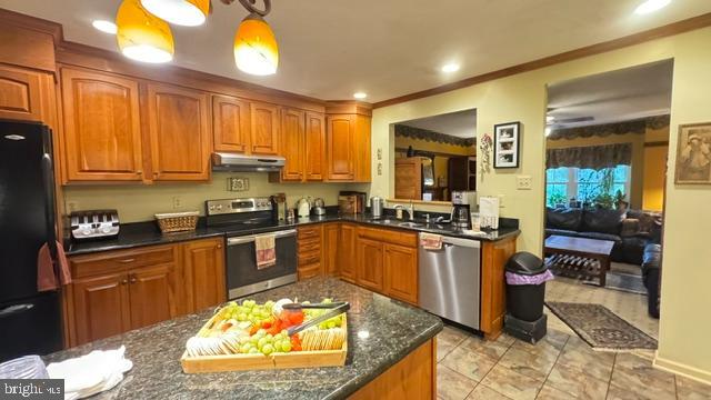1740 Fairmount Road Hampstead, MD 21074 - Photo 7 of 85