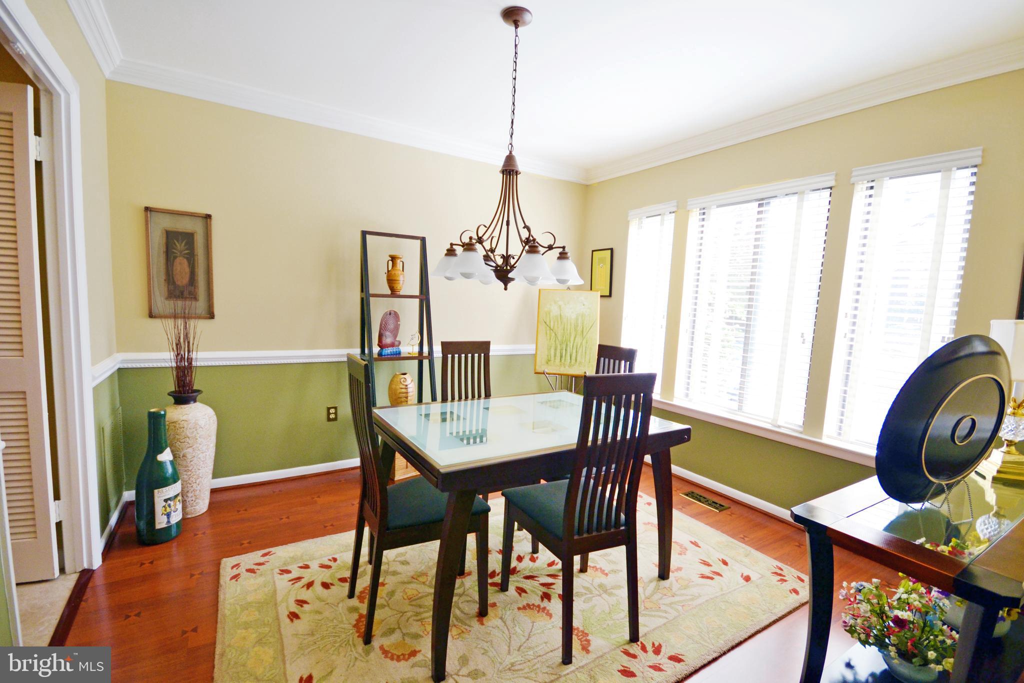 2046 Swans Neck Way Reston, VA 20191 - Photo 3 of 30 Dining room