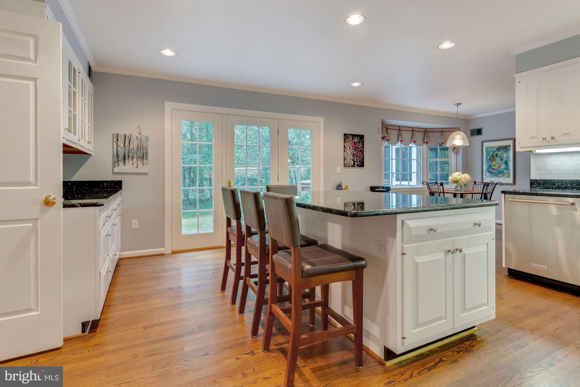 9820 Spring Ridge Lane Vienna, VA 22182 - Photo 12 of 50 Gallery Image 12