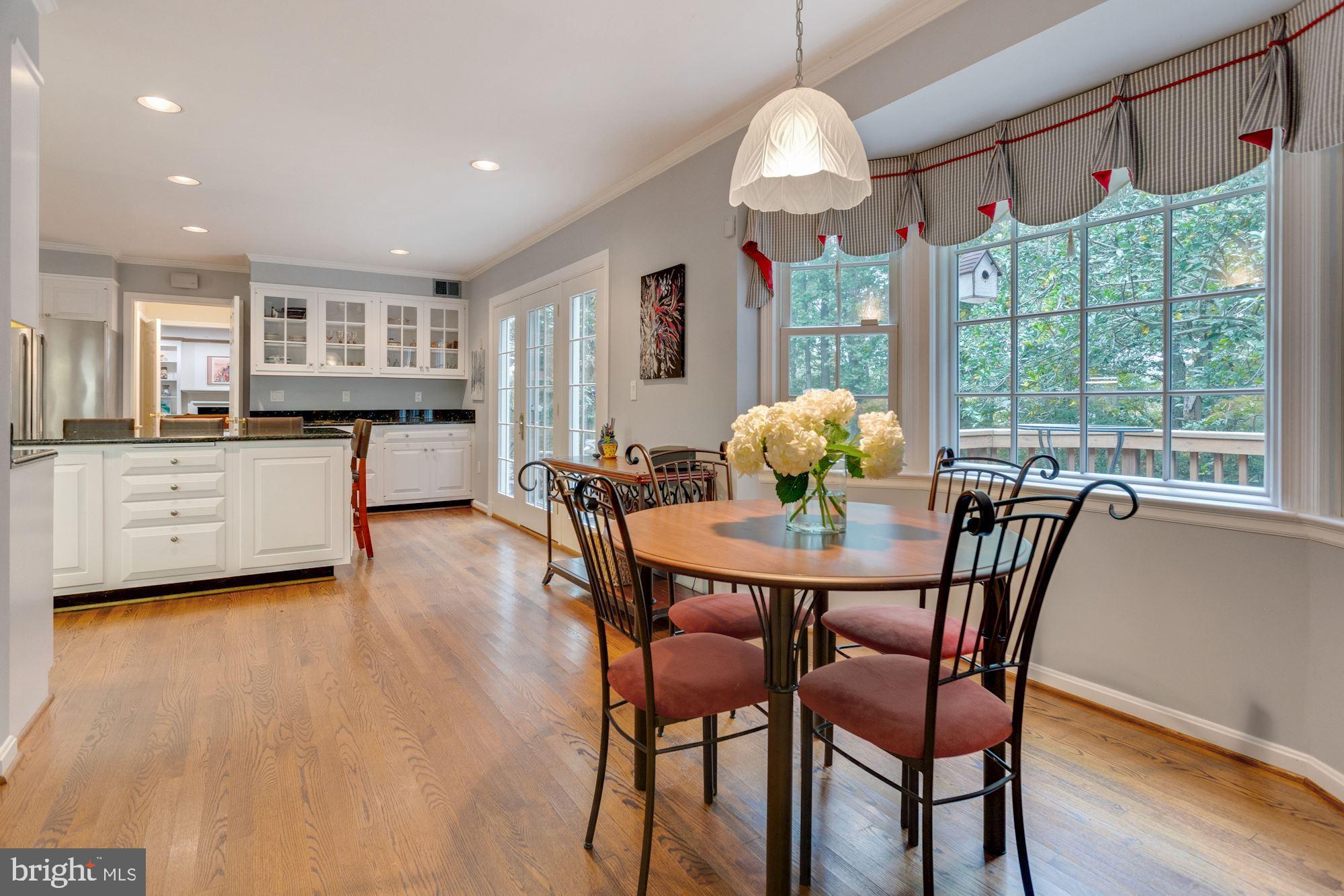 9820 Spring Ridge Lane Vienna, VA 22182 - Photo 13 of 50 Gallery Image 13