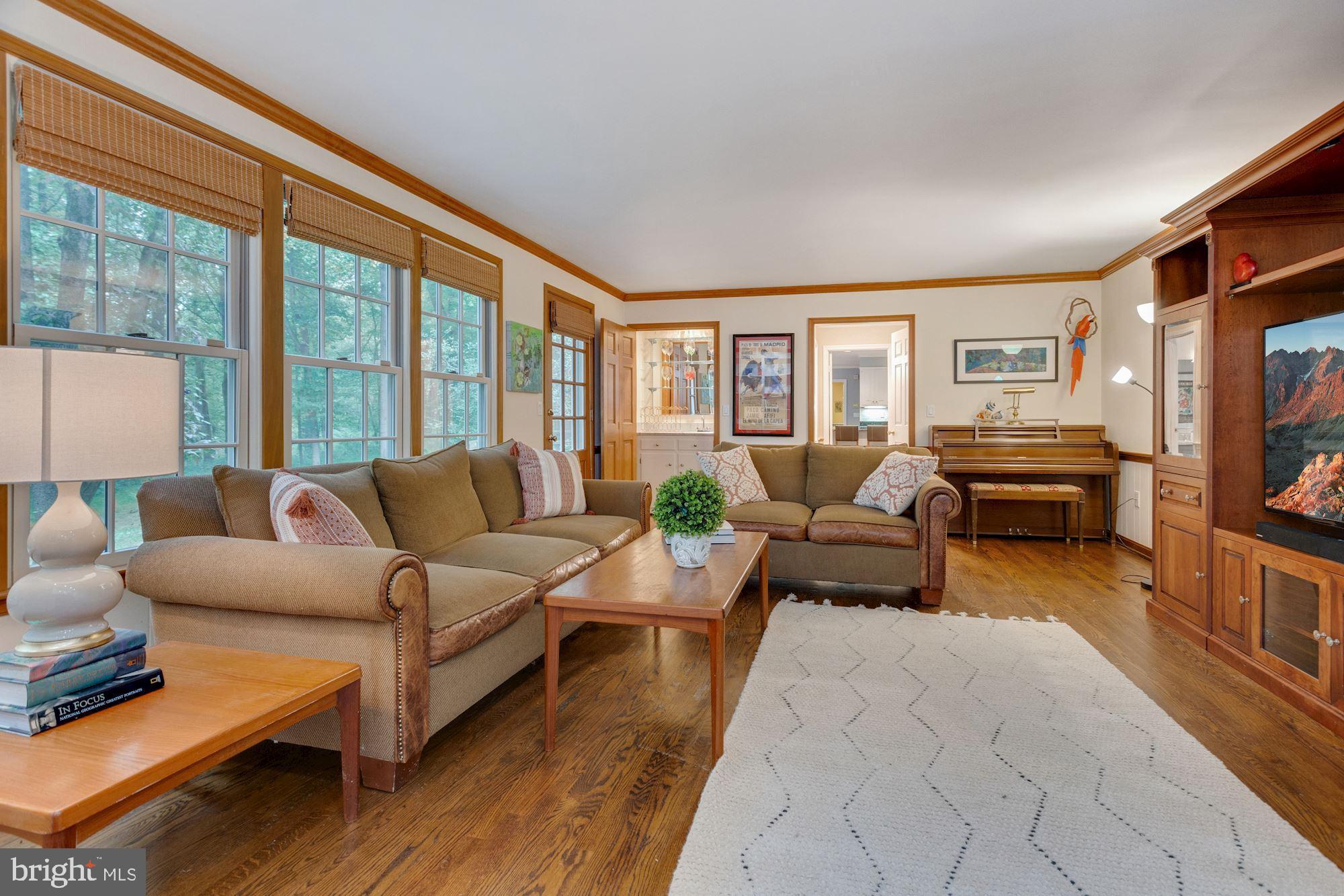 9820 Spring Ridge Lane Vienna, VA 22182 - Photo 17 of 50 Gallery Image 17