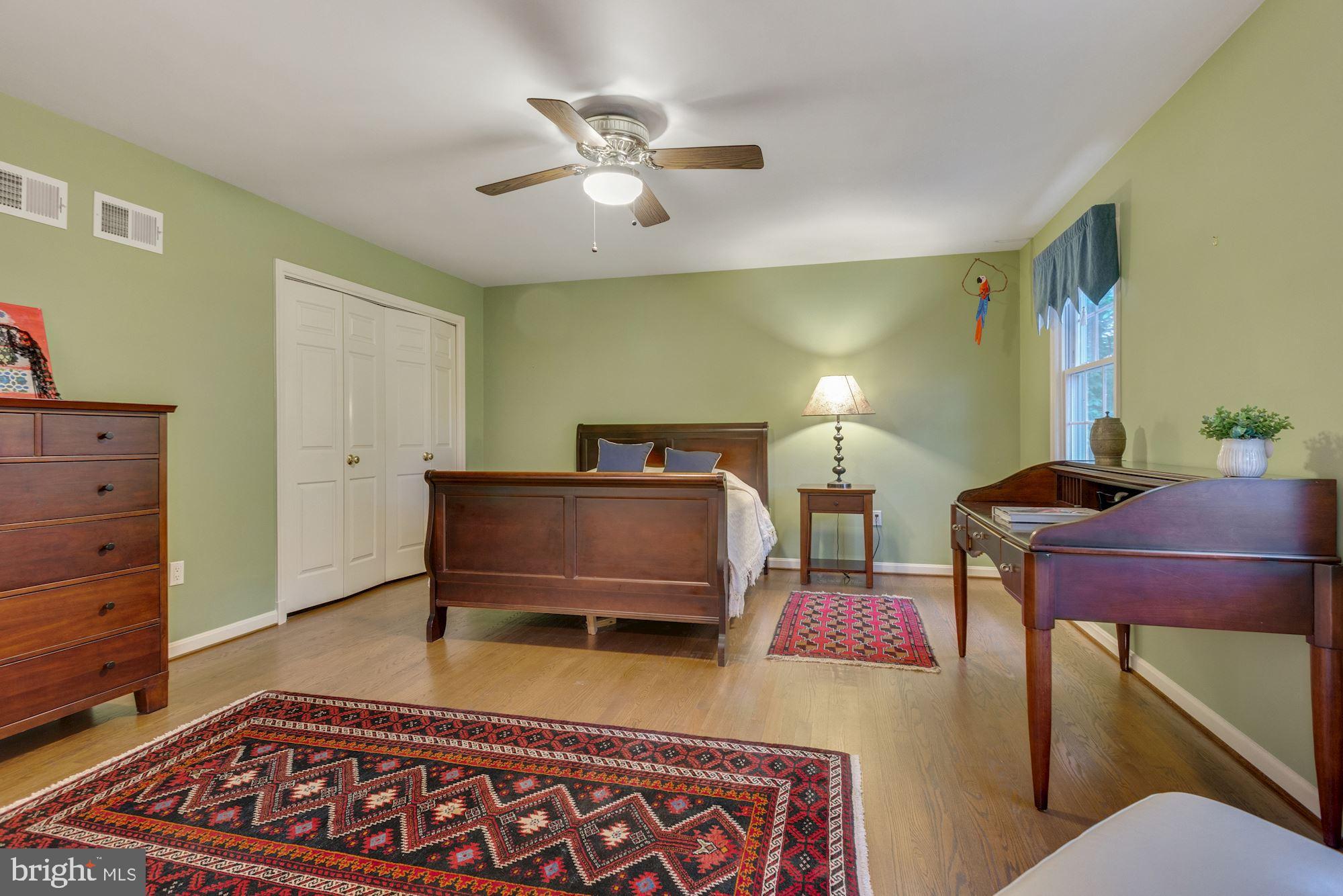 9820 Spring Ridge Lane Vienna, VA 22182 - Photo 33 of 50 Gallery Image 33