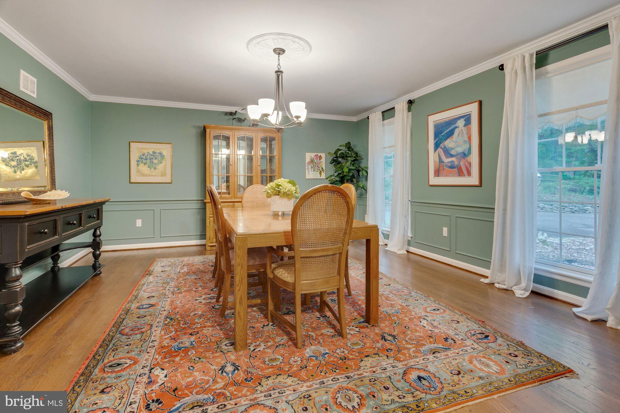 9820 Spring Ridge Lane Vienna, VA 22182 - Photo 7 of 50 Gallery Image 7