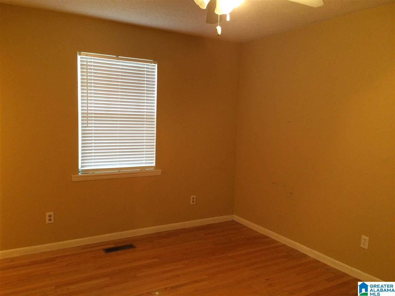 409 3rd Street North Oneonta, AL 35121 - Photo 16 of 36