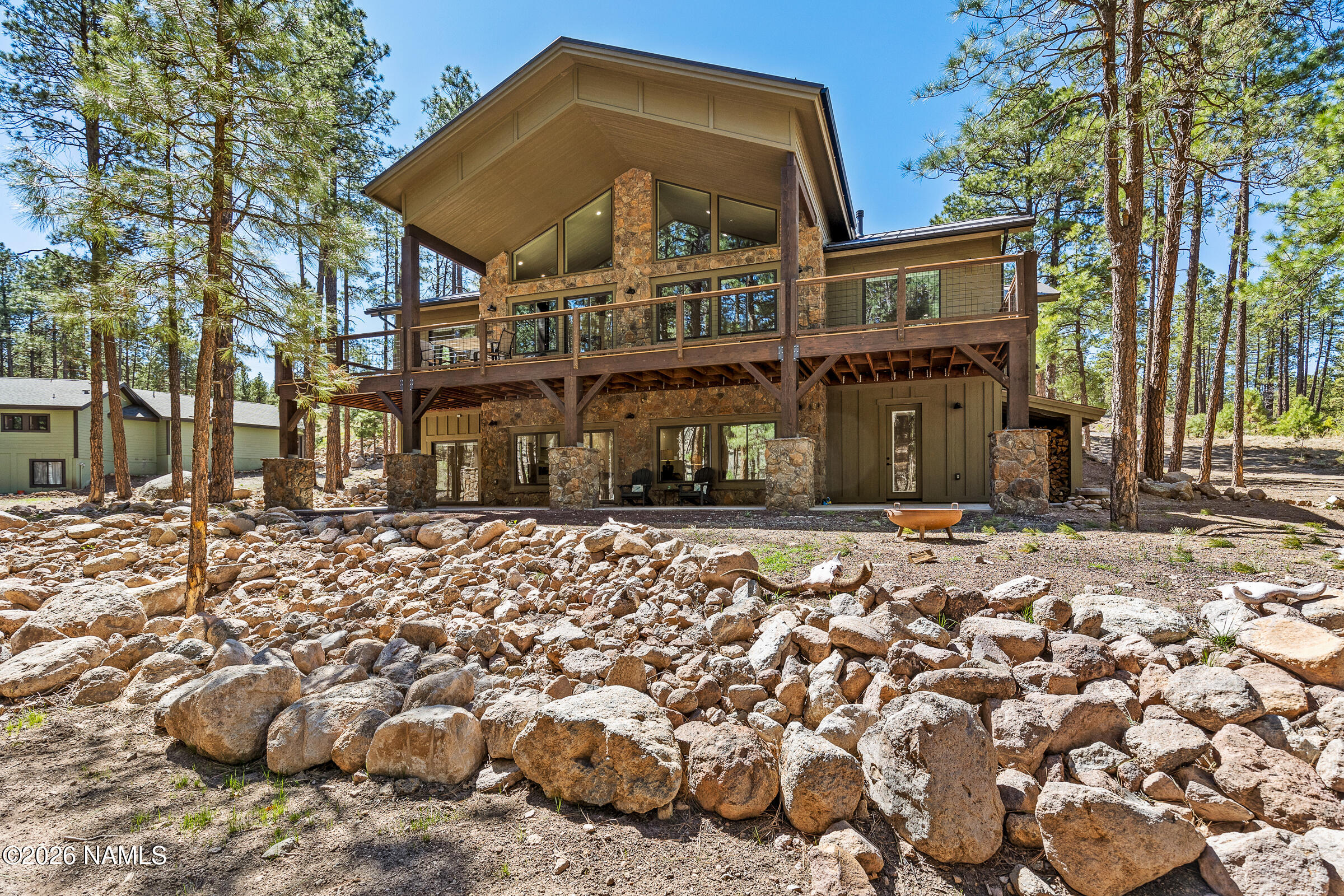 1093 Redwall Way Williams, AZ 86046 - Photo 61 of 70 a front view of a house with a yard