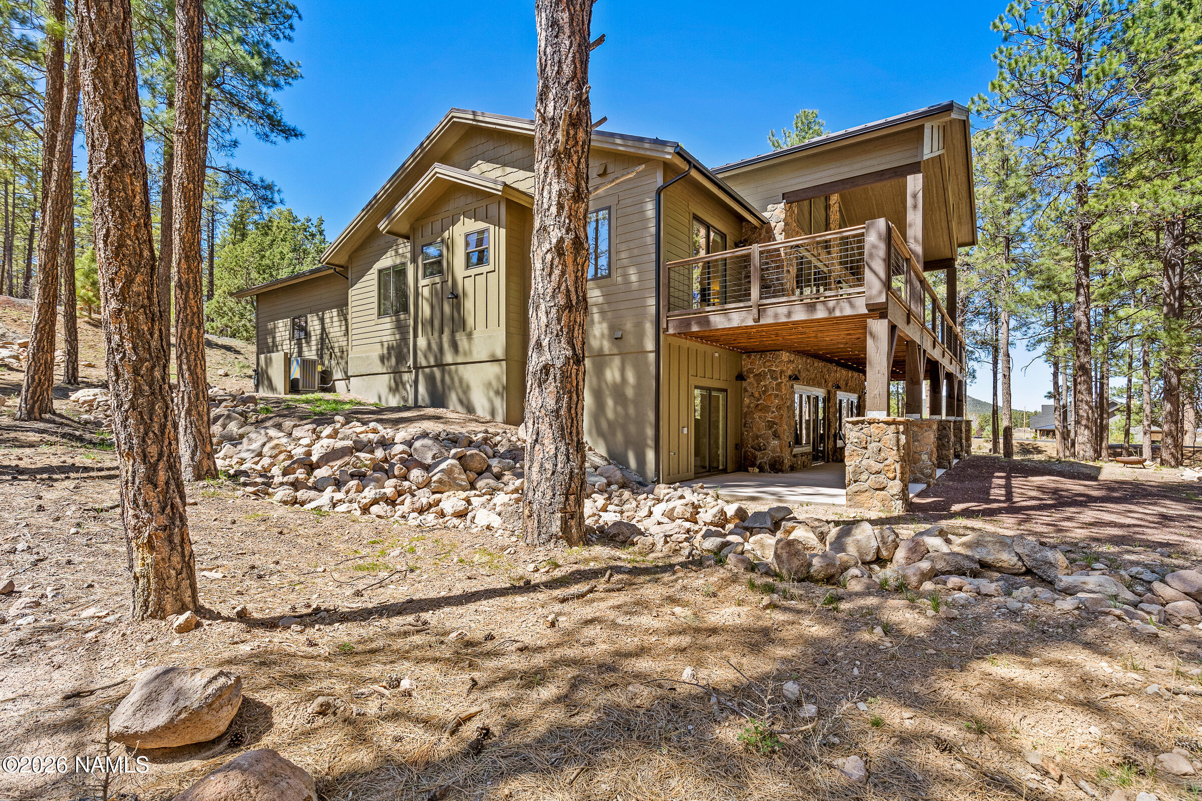 1093 Redwall Way Williams, AZ 86046 - Photo 63 of 70 a front view of a house with a yard