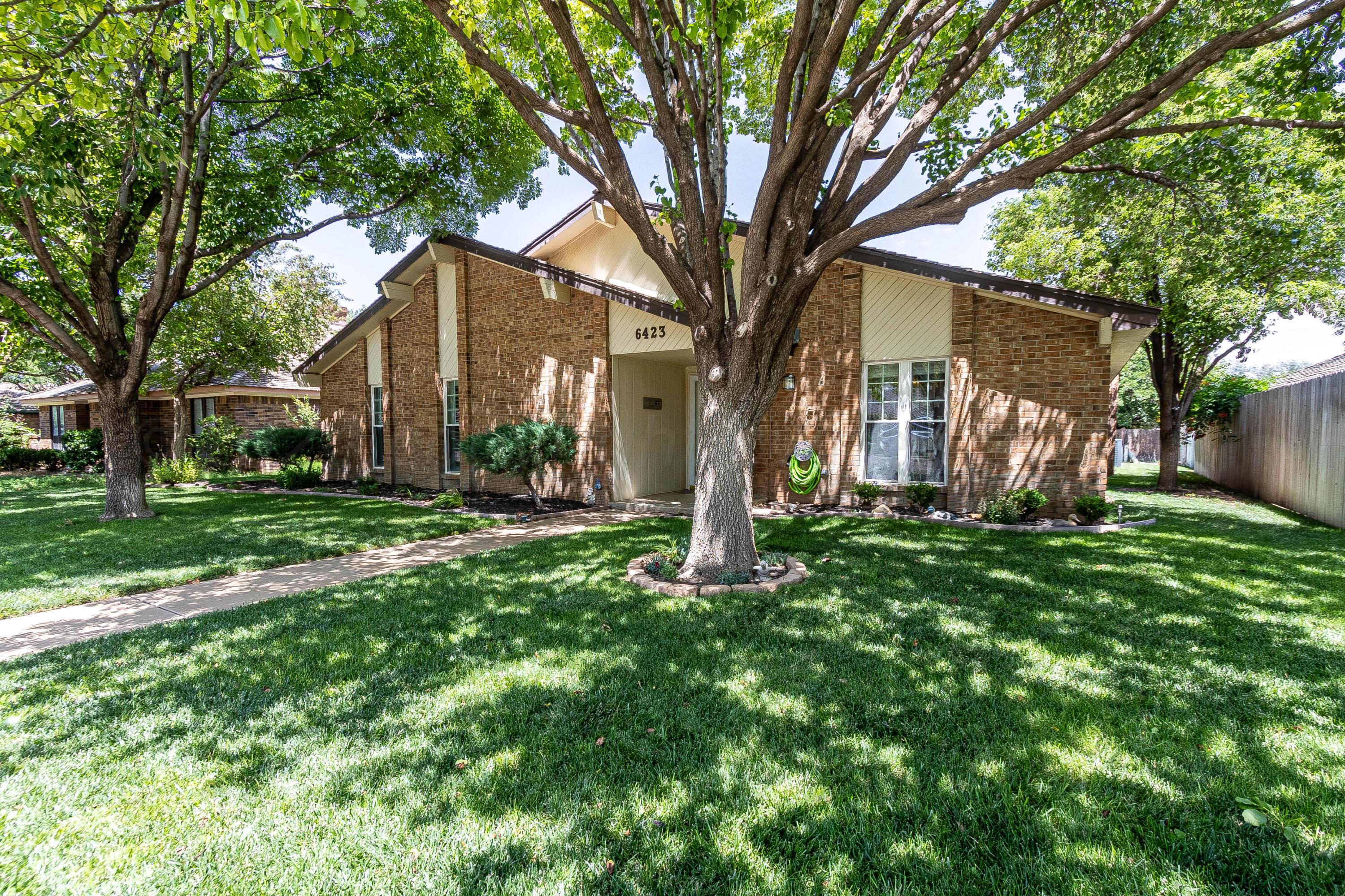 6423 Euston Drive Amarillo, TX 79109 - Photo 4 of 21 img (4 of 27)