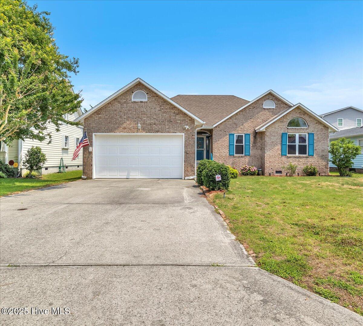 734 Sloop Pointe Lane Kure Beach, NC 28449 - Photo 2 of 54 Exterior Front