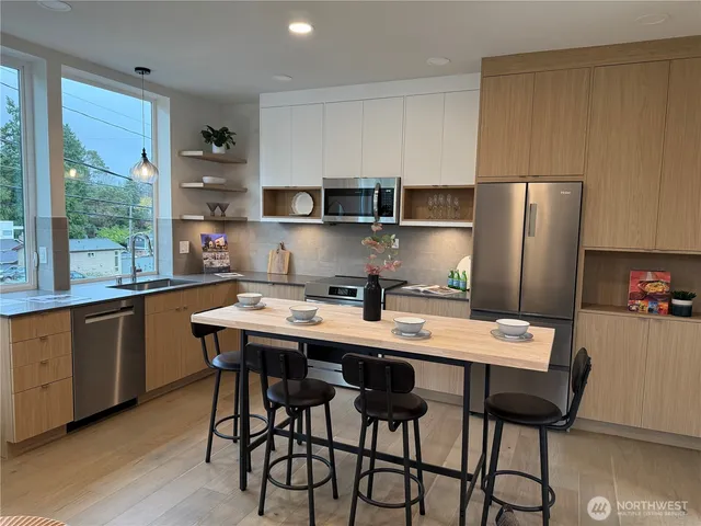 $734,000 | 2667 51st Avenue Southwest, Seattle, WA 98116