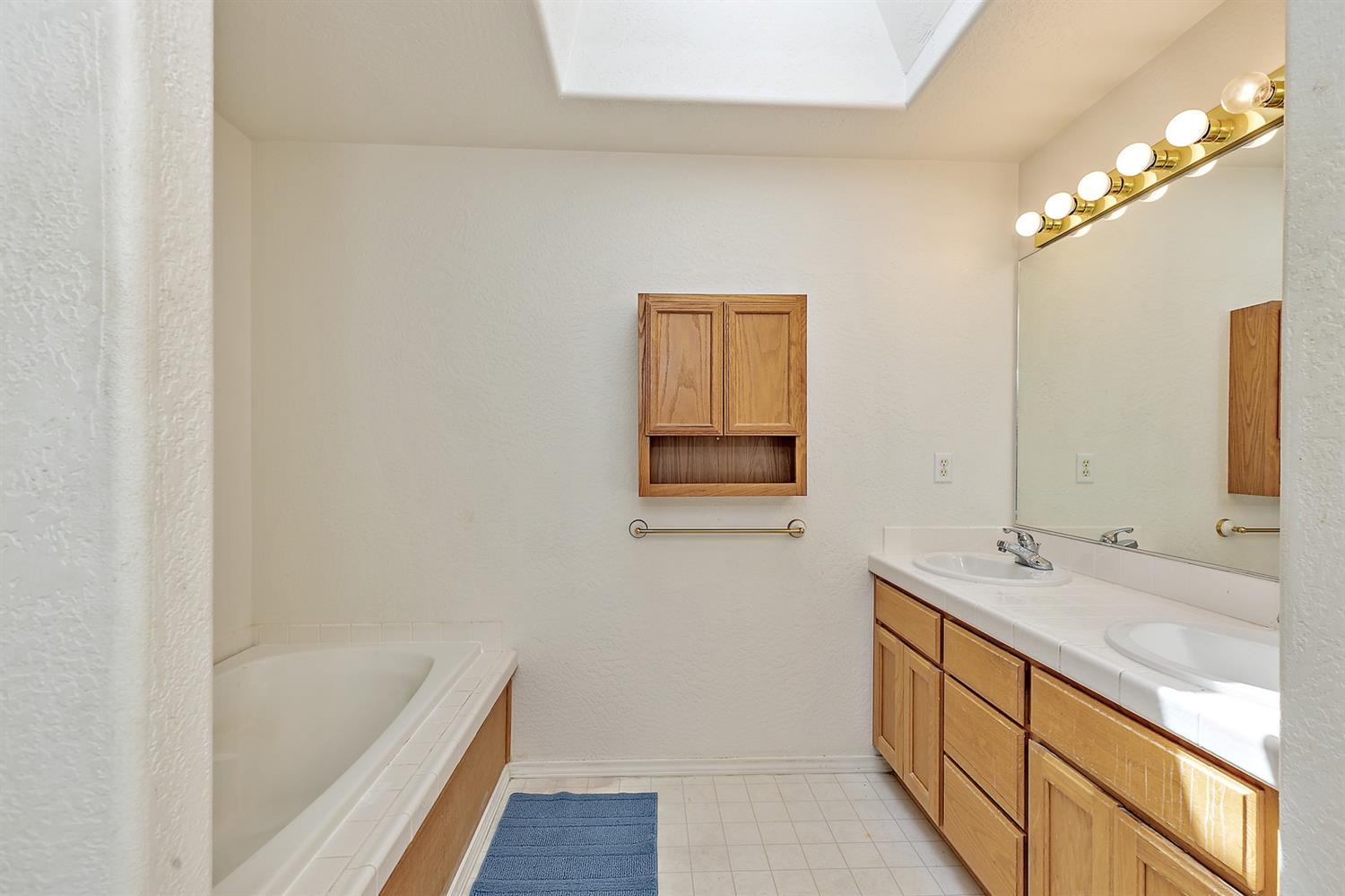 4705 Hillcrest Road Medford, OR 97504 - Photo 20 of 30 Additional Photo