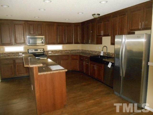 1376 3 Bridge Road Dunn, NC 28334 - Photo 3 of 17