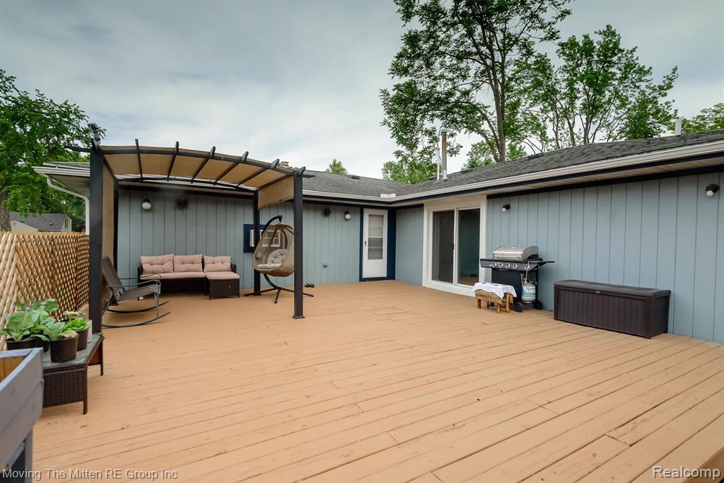 12051 Stark Road Livonia, MI 48150 - Photo 27 of 47 Gallery Image 27