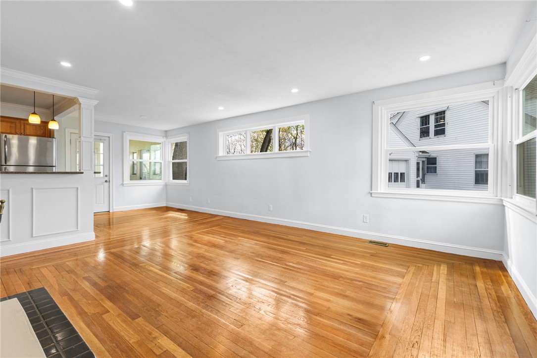 65 Seba Kent Road Pawtucket, RI 02861 - Photo 3 of 25