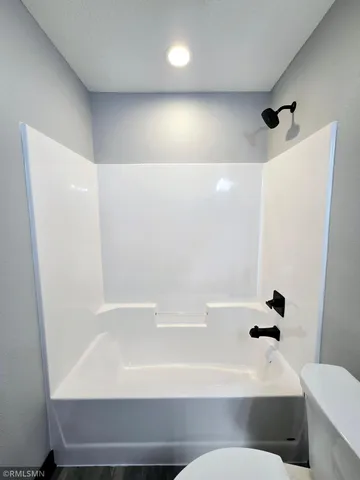 $354,900 | 1022 Cullen Street, St. Peter, MN 56082