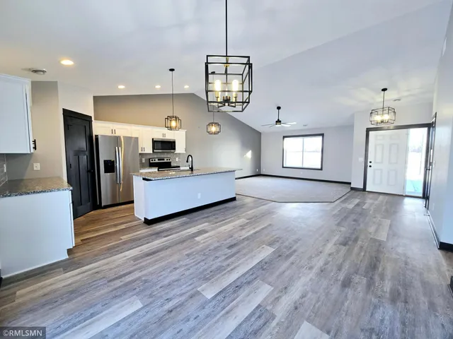 $354,900 | 1022 Cullen Street, St. Peter, MN 56082