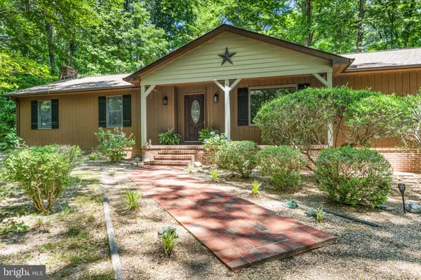 $389,900 | 14449 Kings Highway, Montross, VA 22520
