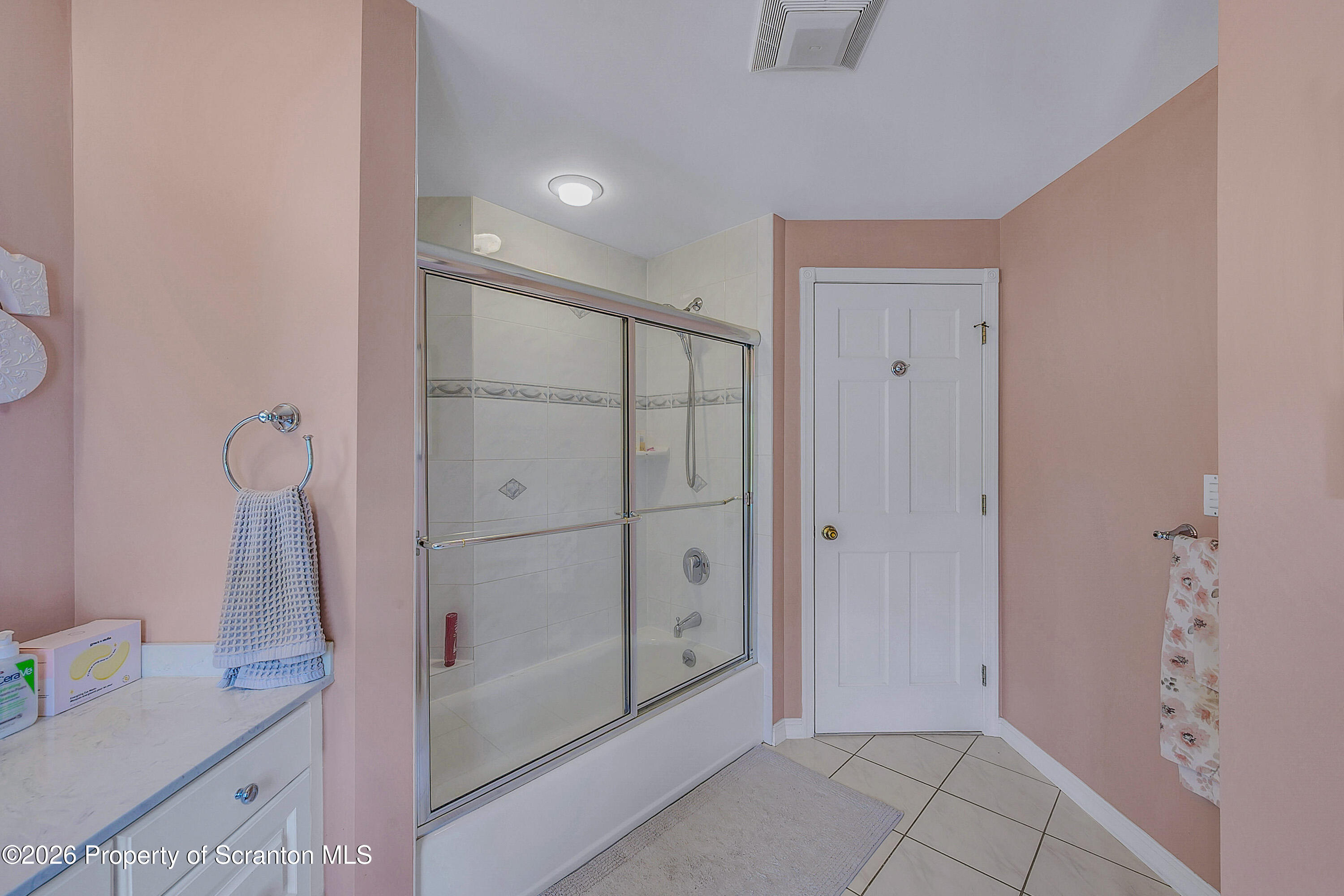 330 Glenburn Road Clarks Green, PA 18411 - Photo 53 of 69 Full Bathroom