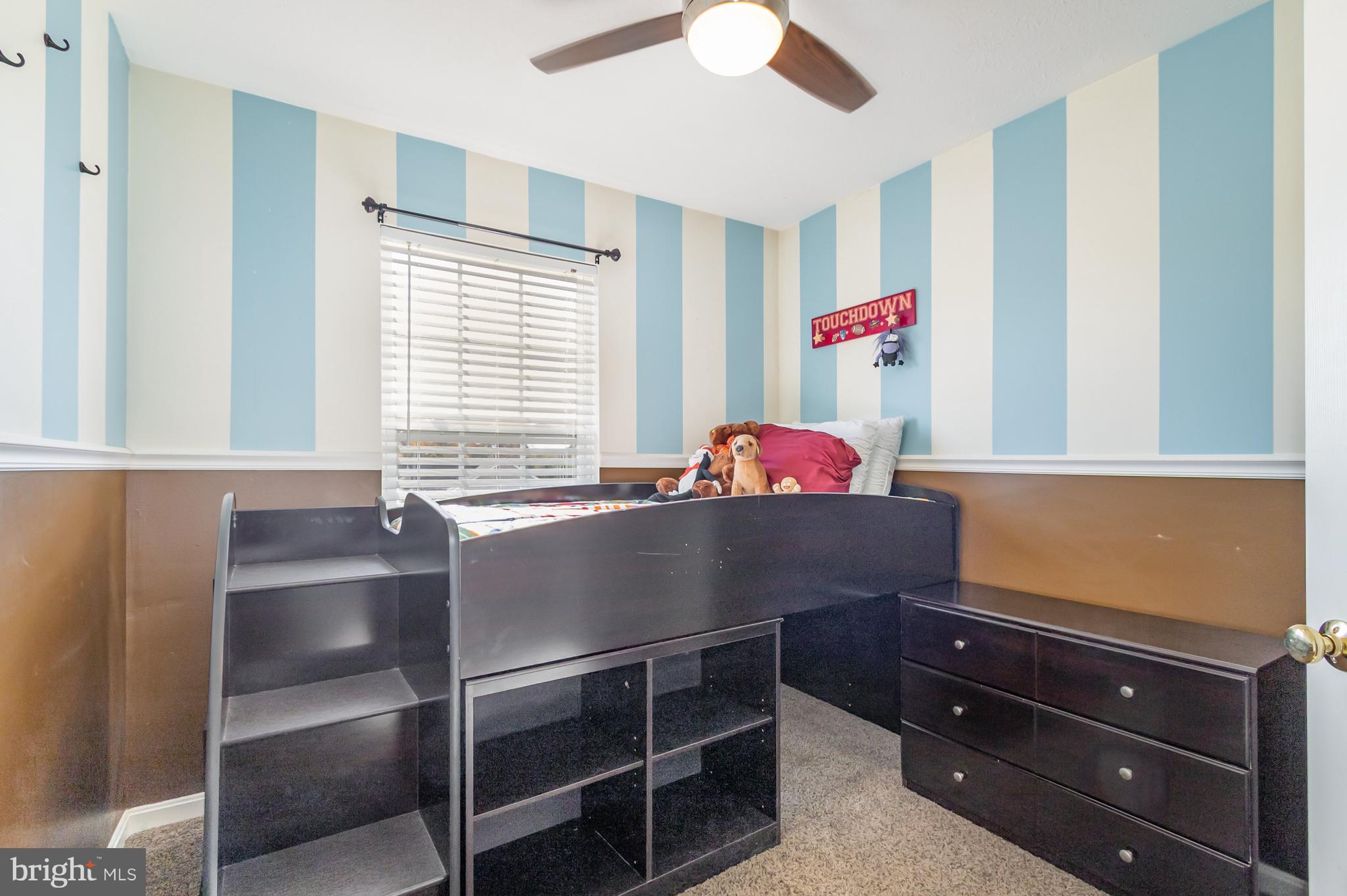 124 Maple Leaf Drive Rising Sun, MD 21911 - Photo 31 of 46 a living room with furniture