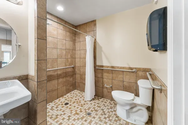 $6,900 | 9201 Rosemont Drive, Gaithersburg, MD 20877