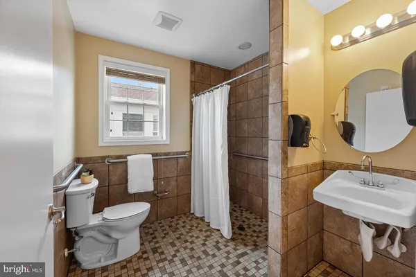 $6,900 | 9201 Rosemont Drive, Gaithersburg, MD 20877