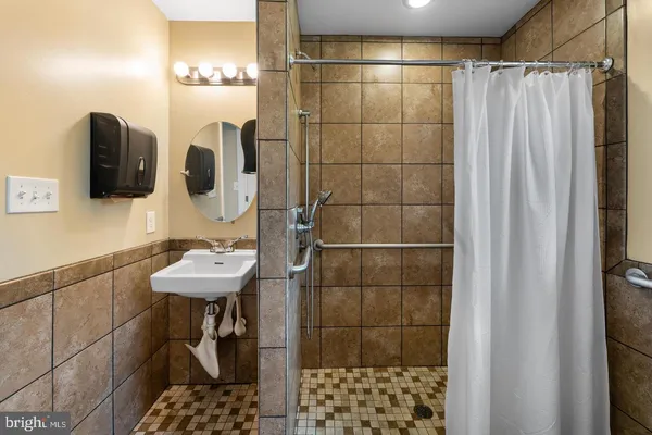 $6,900 | 9201 Rosemont Drive, Gaithersburg, MD 20877