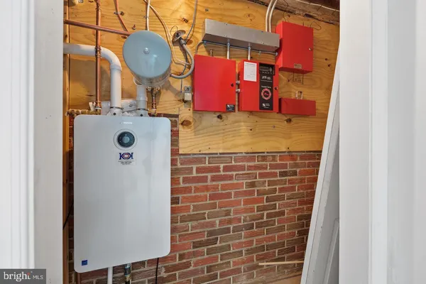 $6,900 | 9201 Rosemont Drive, Gaithersburg, MD 20877