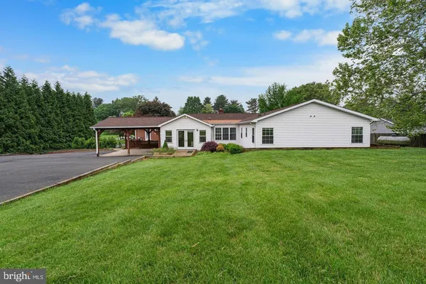 $6,900 | 9201 Rosemont Drive, Gaithersburg, MD 20877