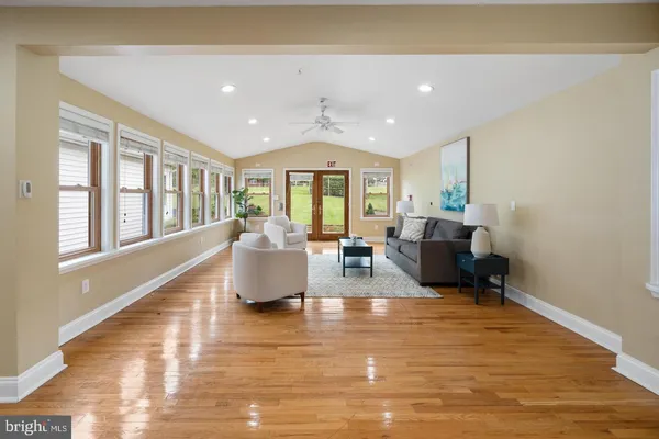 $6,900 | 9201 Rosemont Drive, Gaithersburg, MD 20877