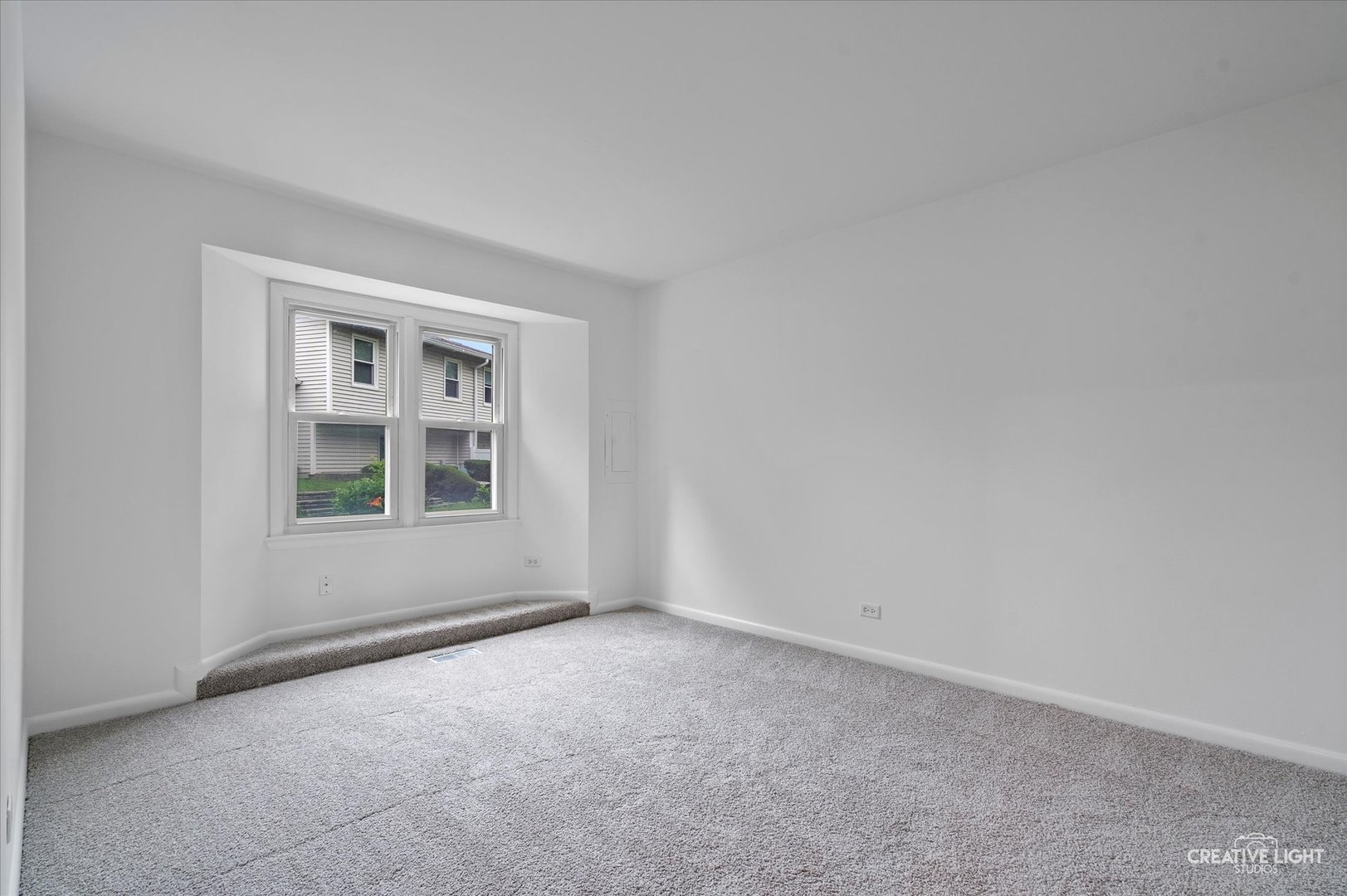 427 Raphael Circle Bolingbrook, IL 60440 - Photo 13 of 21 Gallery Image 13