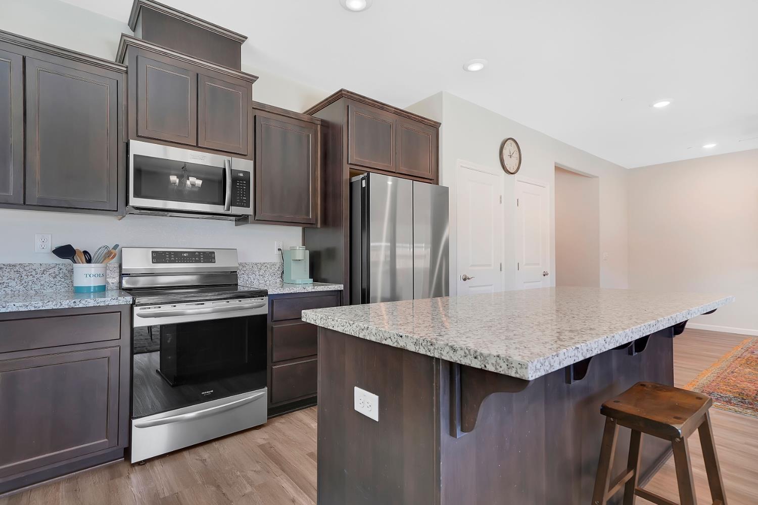 1336 River Run Circle Ione, CA 95640 - Photo 11 of 32