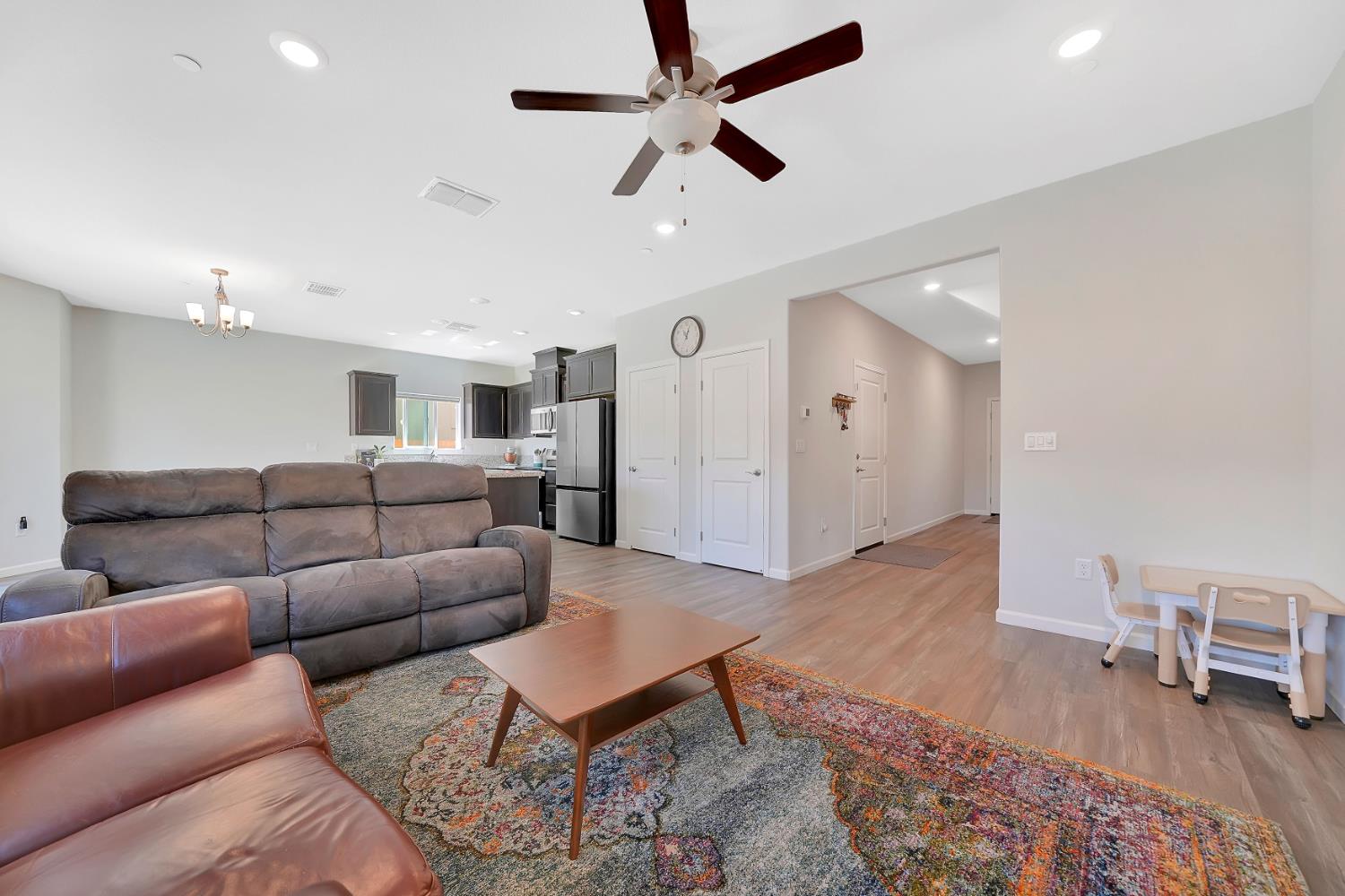 1336 River Run Circle Ione, CA 95640 - Photo 7 of 32